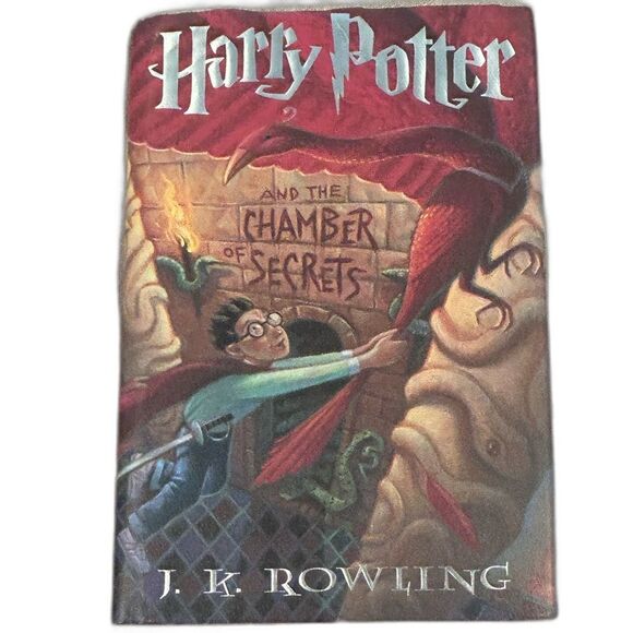 Harry Potter and the Chamber of Secrets Book - Picture 1 of 5
